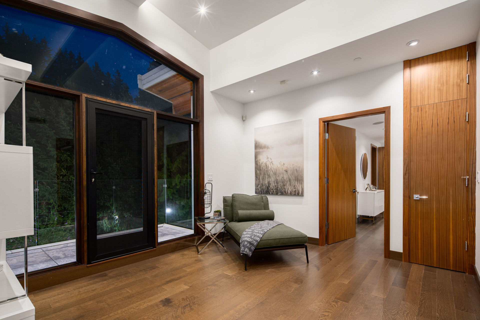 CONTEMPORARY ARCHITECTURAL HOME- 3175 Dickinson Crescent, West Vancouver